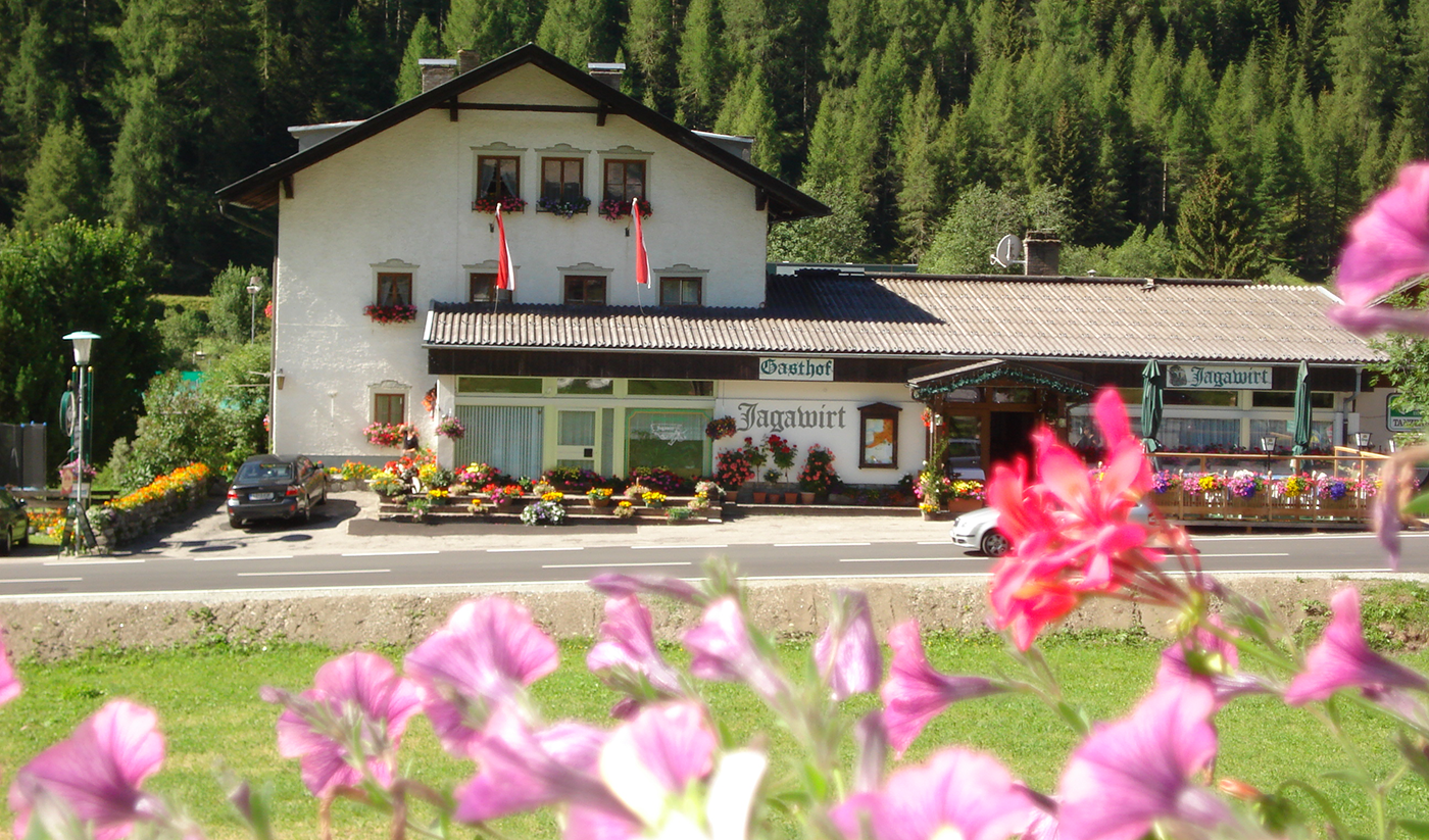 http://www.urlaub-stjakob.at/images/SlideShow/Gasthof Jagawirt St-Jakob-Defereggental-Osttirol1.png